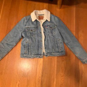 Levi Jean Jacket with Faux shearling lining size M - Like New